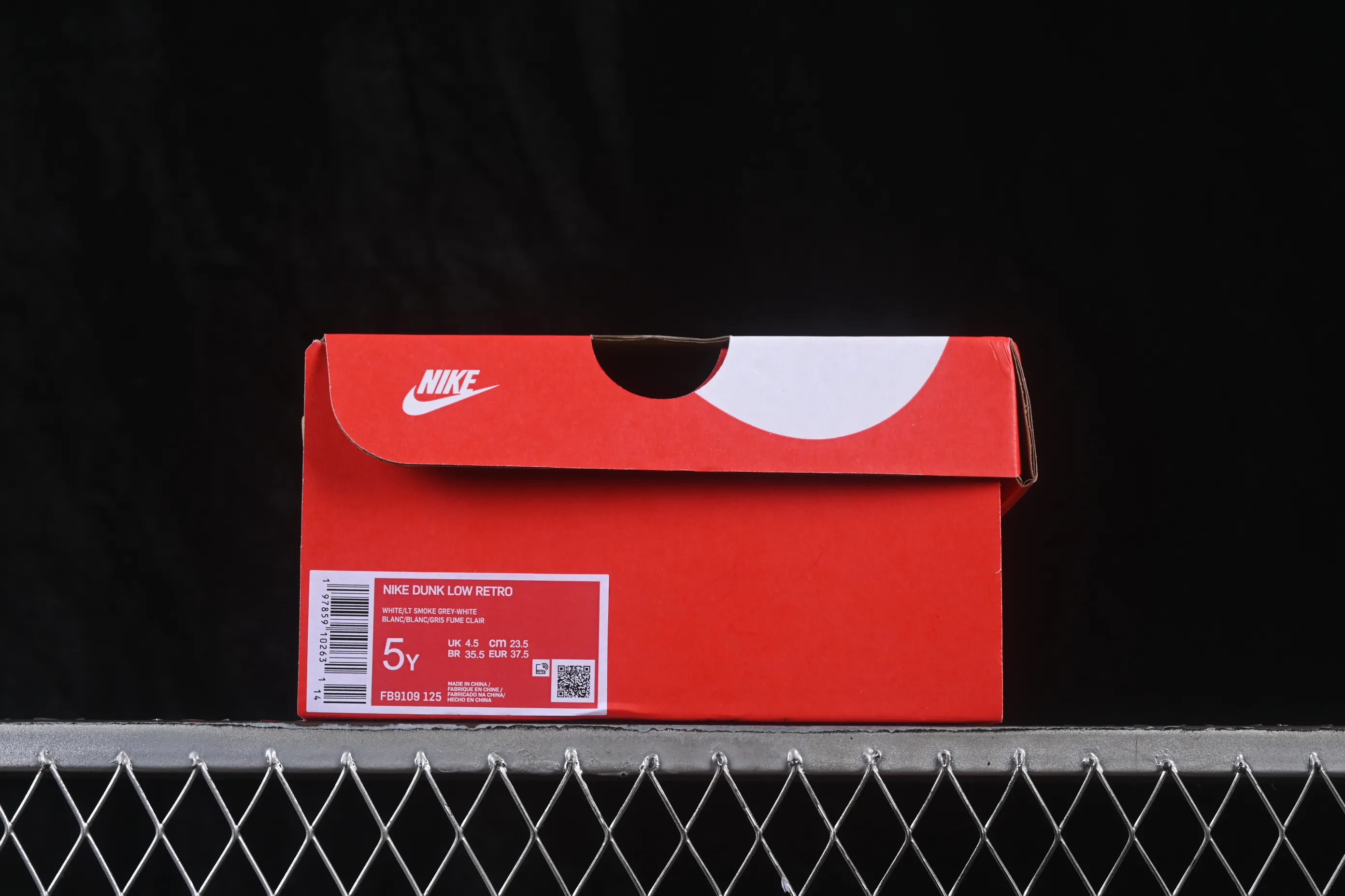 All categories Nk SB Dunk Series Nk SB Dunk Low High-end customized low-top sneakers Nike SB Dunk Low straps low-top casual sneakers FB9109-125